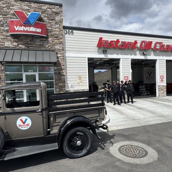 Valvoline Instant Oil Change - Oil Change Stations Near Me - Reno, Nevada Valvoline Instant Oil Change - Oil Change Stations Near Me - Reno, Nevada