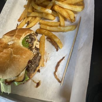 LINDY’S ON 4TH - Updated November 2025 - 578 Photos & 679 Reviews - 500 ...