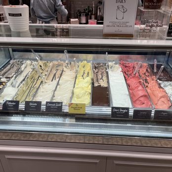 Bacio di Latte - Ice Cream & Frozen Yogurt Near Me - Los Angeles, California