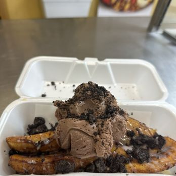 Crave it - a container of ice cream and chocolate - Desserts Near Me - South Gate, California