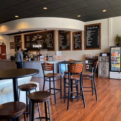 Tin Roof Cafe n’ Sweets