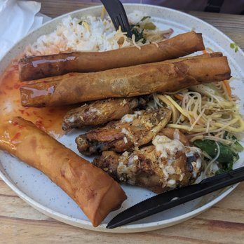 Lia’s Lumpia - Veggie Lumpia, Mac and Cheese Lumpia, Vegetarian Pancit, Jasmine Rice with Garlic, and Kalamamsi Chicken Wings. - Filipino Near Me - San Diego, California