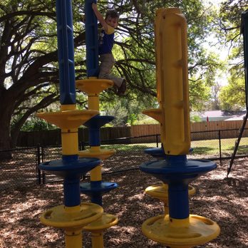 Del Oro Park - Parks Near Me - Clearwater, Florida