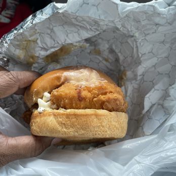 Buc-ee’s - $6.99! Famous Buc-ee's Chicken Sandwich - Gas Stations Near Me - Saint Augustine, Florida
