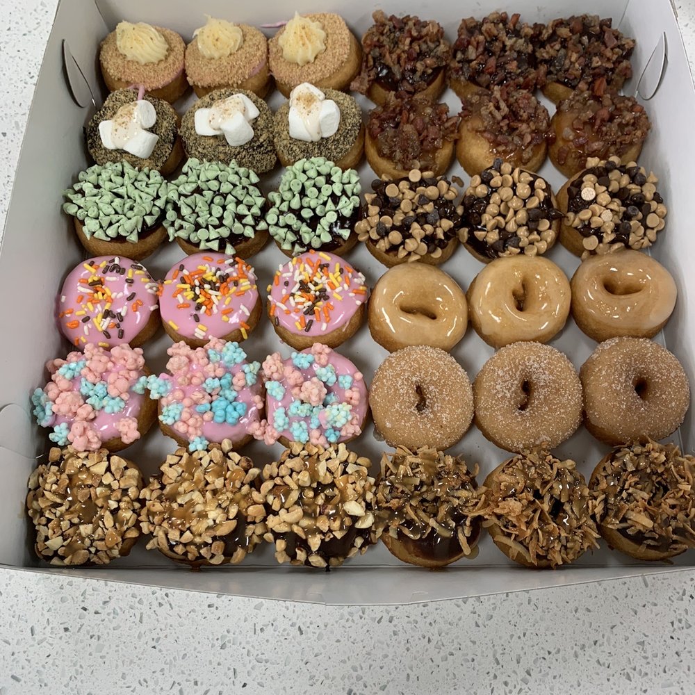 Van Dough - 36 assorted adorable little doughnuts - Donuts Near Me - Clearwater, Florida Van Dough - 36 assorted adorable little doughnuts - Donuts Near Me - Clearwater, Florida