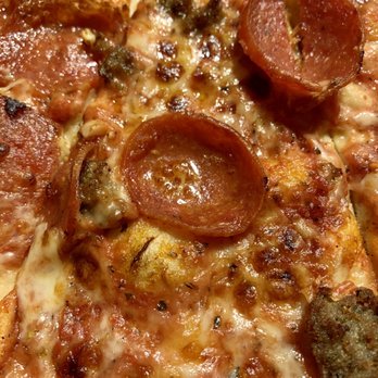 Pizza Market - Pepperoni, garlic, ground beef pizza - Pizza Near Me - Wells, Maine Pizza Market - Pepperoni, garlic, ground beef pizza - Pizza Near Me - Wells, Maine