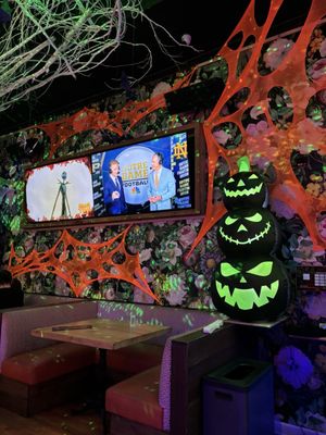 Tree House Chicago by null