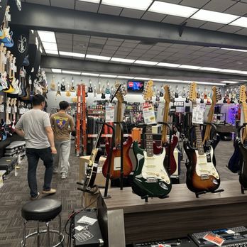 Guitar Center - Musical Instruments & Teachers Near Me - Brea, California