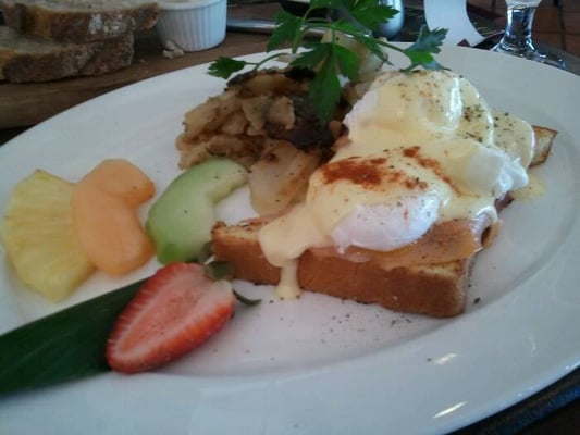 Au Revoir French Bistro by null