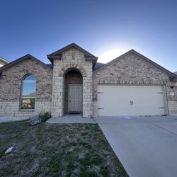 Esmeralda Colon - Emerald Real Estate - Jarrell rental property managed by us.