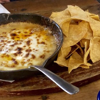 La Doña Mex Kitchen Cantina - Queso fundido con Chorizo - Tex-Mex Near Me - Guaynabo, Puerto Rico La Doña Mex Kitchen Cantina - Queso fundido con Chorizo - Tex-Mex Near Me - Guaynabo, Puerto Rico