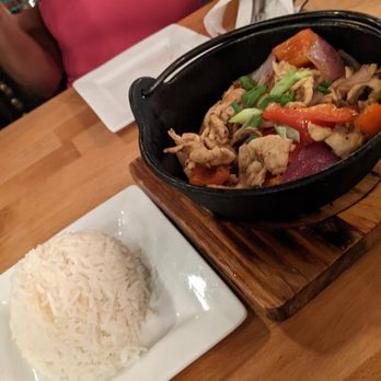 Sky Blossom - Chicken Clay Pot - Vietnamese Near Me - Dallas, Texas Sky Blossom - Chicken Clay Pot - Vietnamese Near Me - Dallas, Texas