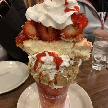 Junior's Restaurant - Bakeries Near Me - Brooklyn, New York Junior's Restaurant - Bakeries Near Me - Brooklyn, New York