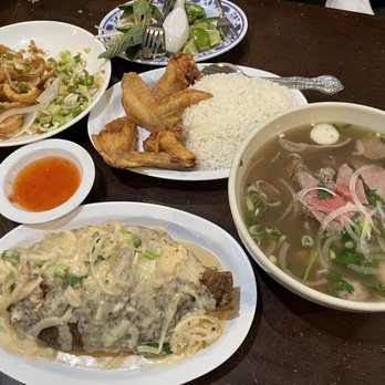 Xiong Pho N Seafood - Vietnamese Near Me - Visalia, California