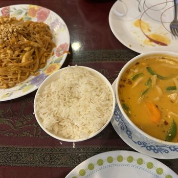 Thailand Restaurant - Red curry and pad thai - Thai Near Me - Columbia, South Carolina Thailand Restaurant - Red curry and pad thai - Thai Near Me - Columbia, South Carolina