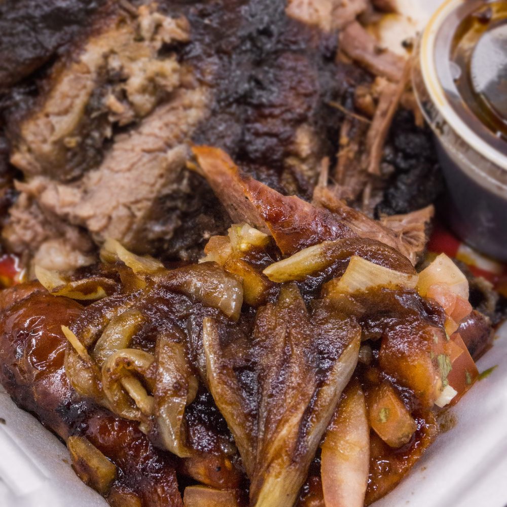 Pig Out Bbq - Sausages and brisket - Barbeque Near Me - Pickering, Ontario