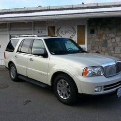 R J K's Limousine Service