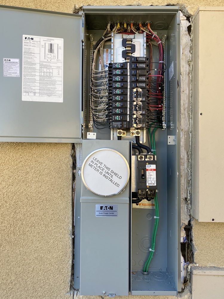 Slide of D-Bac Lighting and Electric