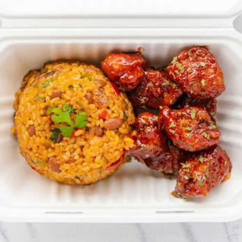 Kundalini - Floretes de coliflor empanados en beer batter, panko y acompañados de su salsa de elección. - Food Trucks Near Me