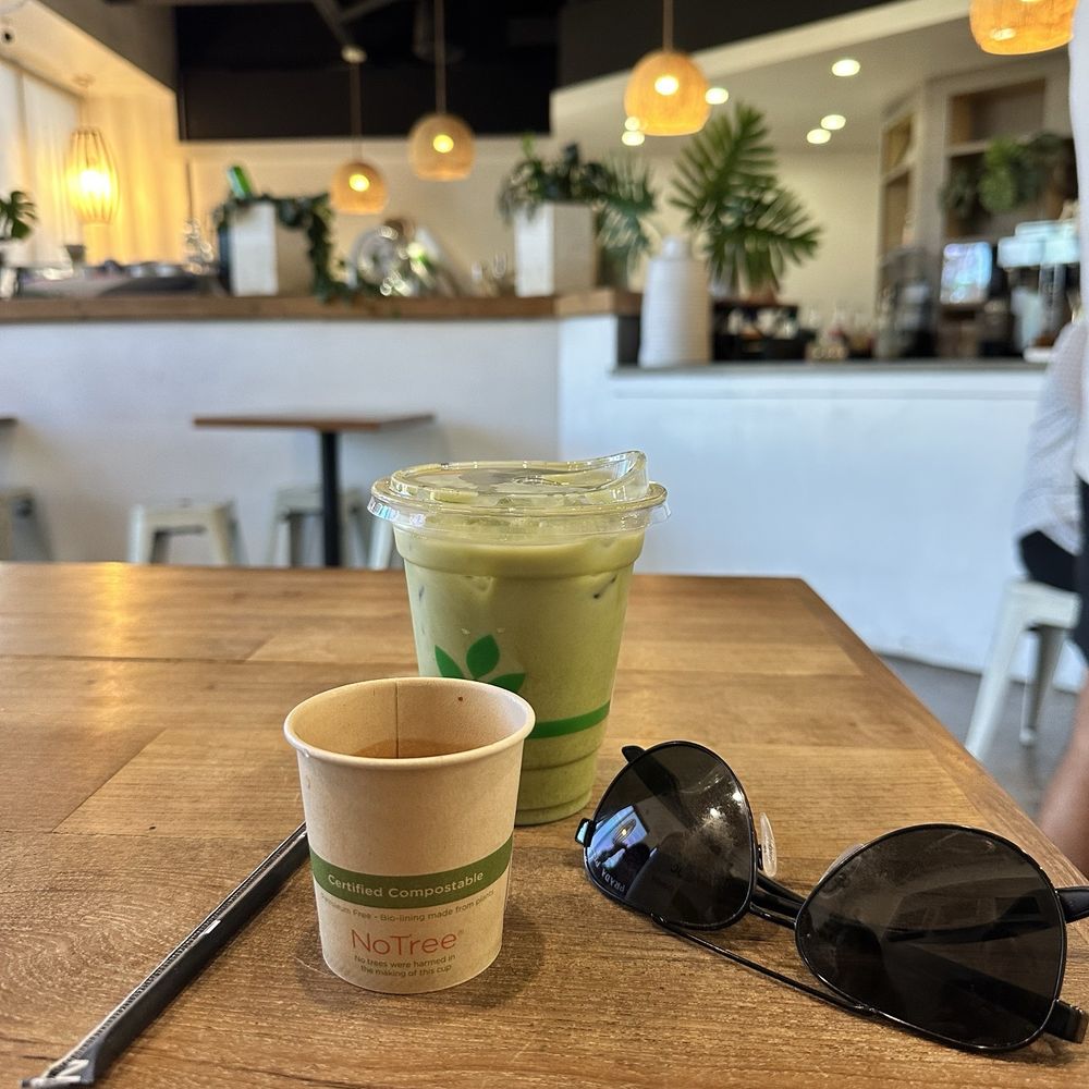 Akamai Coffee - Double Espresso & a Matcha - Coffee & Tea Near Me - Kihei, Hawaii