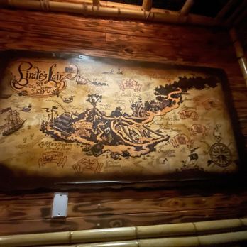 Wilfred's Lounge - Hawaiian Near Me - Napa, California