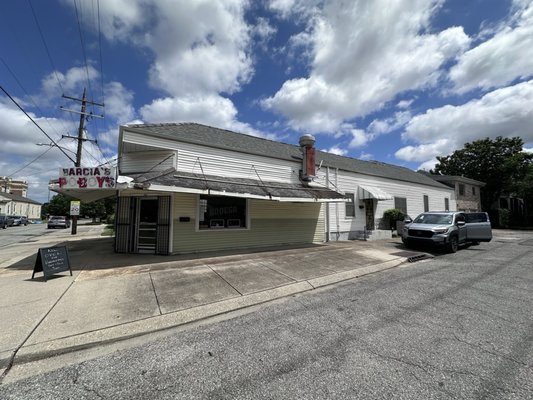 Bodega New Orleans by null