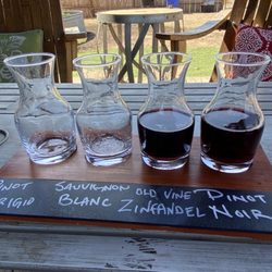 Delilah Ridge Winery - Great tasting on a lovely day!