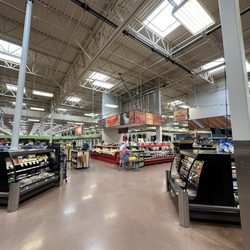 Smith's Marketplace - Largest Smiths in the U.S.A.