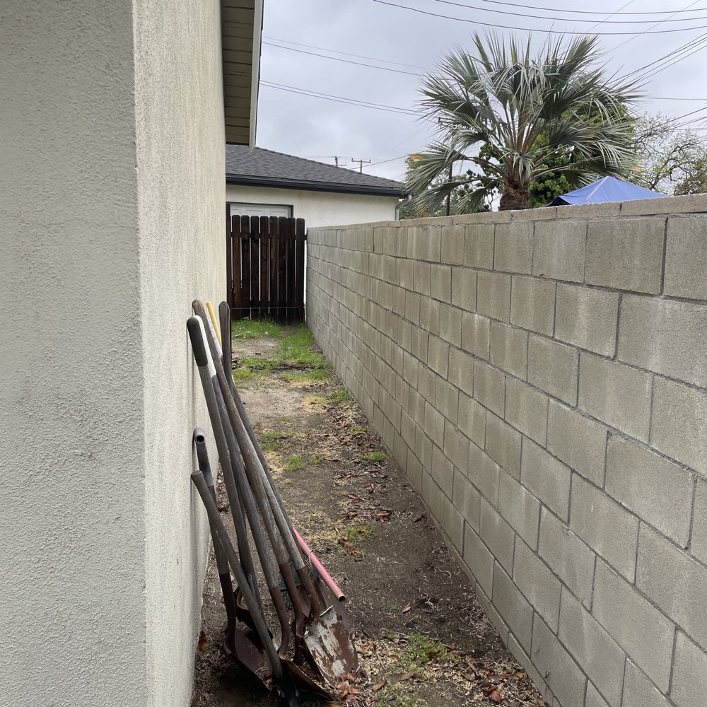 Zenith Builder - Before: Side of Garage - General Contractors Near Me - Arcadia, California Zenith Builder - Before: Side of Garage - General Contractors Near Me - Arcadia, California