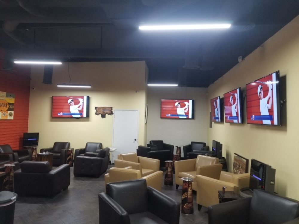 THE HUMIDOR Updated June 2024 113 Photos & 85 Reviews 11027