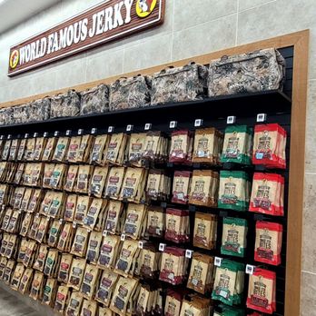 Buc-ee’s - Lots of Jerry choices - Souvenir Shops Near Me - Amarillo, Texas
