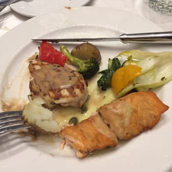 Brighton Convention and Event Centre - Chicken and salmon dinner - Venues & Event Spaces Near Me - Scarborough, Ontario Brighton Convention and Event Centre - Chicken and salmon dinner - Venues & Event Spaces Near Me - Scarborough, Ontario