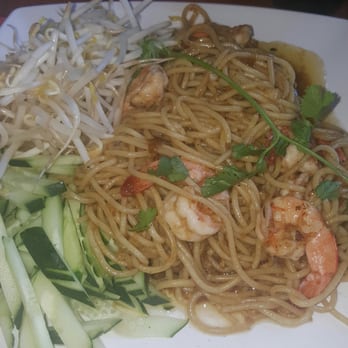 Pho America Vietnamese Cuisine - Garlic noodle with shrimp lunch special. delicious!!! - Vietnamese Near Me - Long Beach, California Pho America Vietnamese Cuisine - Garlic noodle with shrimp lunch special. delicious!!! - Vietnamese Near Me - Long Beach, California