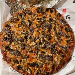 Filippo's Italian Restaurant - Cataro's pizza
