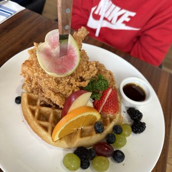 Lapisara Eatery - Chicken Waffle - Breakfast & Brunch Near Me - San Francisco, California Lapisara Eatery - Chicken Waffle - Breakfast & Brunch Near Me - San Francisco, California