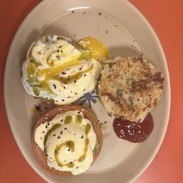 Smashed Avocado Benny