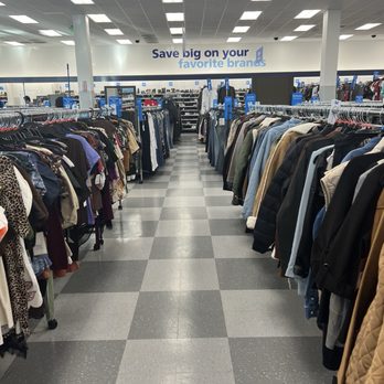 Ross Dress for Less - Clean and organized store - Women's Clothing Near Me - Carson, California Ross Dress for Less - Clean and organized store - Women's Clothing Near Me - Carson, California