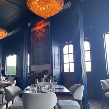 Roya - Interior - Middle Eastern Near Me - Austin, Texas