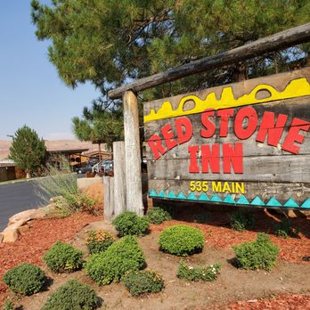 Red Stone Inn - Entrance - Hotels Near Me - Moab, Utah