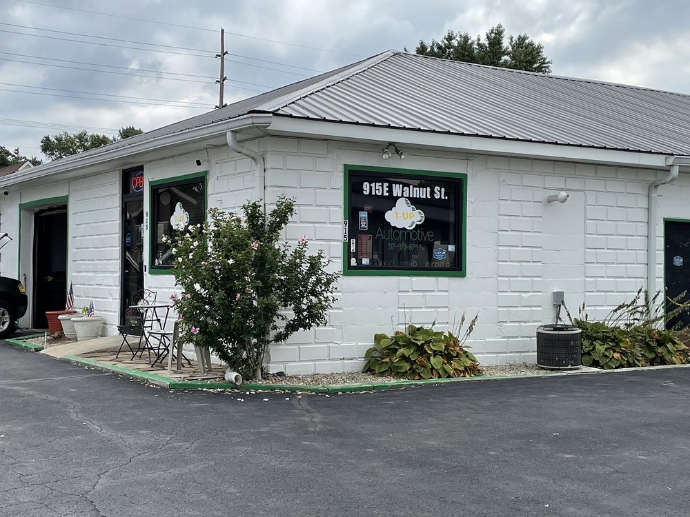 ONEUP AUTOMOTIVE Updated October 2024 13 Photos 915 E Walnut St