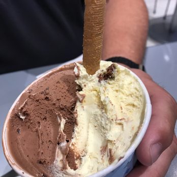 Frost Gelato - Chocolate chip and rum raisin - Gelato Near Me - Austin, Texas
