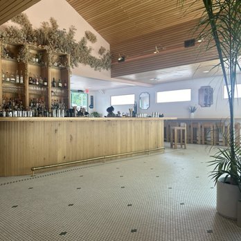 Daydreamer - The bar - Cocktail Bars Near Me - Austin, Texas
