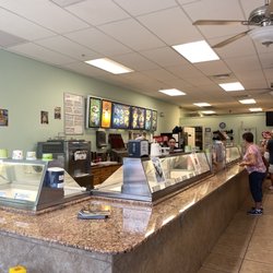 Ice Cream Club of Cape Coral - Inside