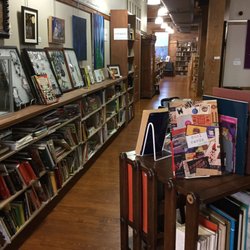 River Market Books & Gifts