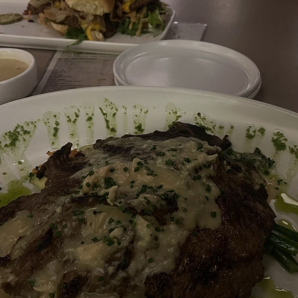 Luna Bistro Cafe - New American Near Me - Long Beach, California Luna Bistro Cafe - New American Near Me - Long Beach, California