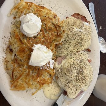 Patty's Eggnest - Breakfast & Brunch Near Me - Tukwila, Washington