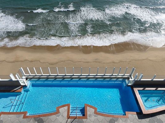 Hilton Virginia Beach Oceanfront by null
