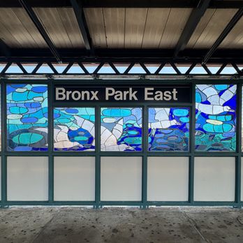 Metropolitan Transportation Authority - Bronx Park East Subway Station (2,5) - Candida Alvarez "B is for Birds in the Bronx" 2026, Outbound Platform - Metro Stations Near Me - The Bronx, New York Metropolitan Transportation Authority - Bronx Park East Subway Station (2,5) - Candida Alvarez "B is for Birds in the Bronx" 2026, Outbound Platform - Metro Stations Near Me - The Bronx, New York