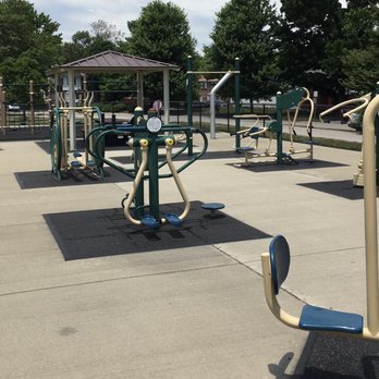 Nob Hill Park - Nob Hill is a fitness park and includes machines for wheelchair visitors. - Parks Near Me - St. Peters, Missouri Nob Hill Park - Nob Hill is a fitness park and includes machines for wheelchair visitors. - Parks Near Me - St. Peters, Missouri