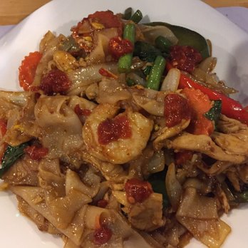 Siam Pepper - Drunken Noodle - Thai Near Me - Harvard, Massachusetts